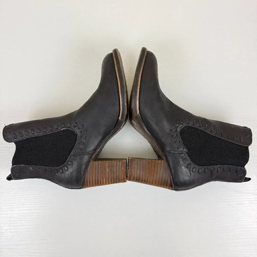 Vintage Havana Black Leather Ankle Boots